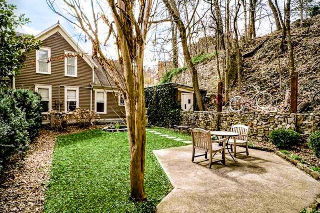 66 Center Street - The Carriage House, Queen Beds, Wifi, Cable Tv, Outdoor Sitting Area, Free On-Site Parking, Spa Tub For 2 Eureka Springs Exterior foto